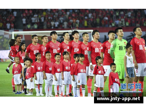 广州恒大淘宝无缘中超冠军，球迷齐声呼吁施密特下课