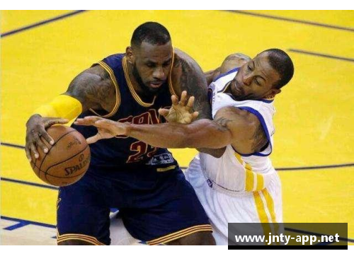 汤普逊回归训练，勇士再次迎来一位强力得分手